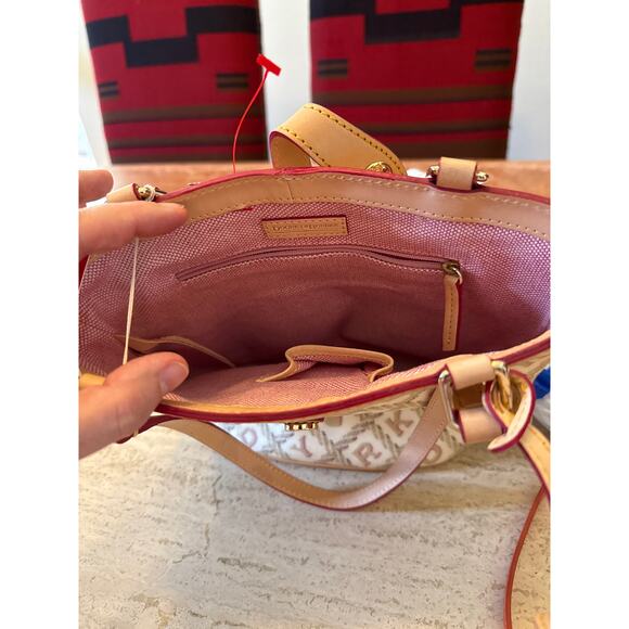 NWT! Vtg Dooney & Bourke Cream Crossword Leather & Canvas Bucket Bag Orig $175* - Picture 6 of 13
